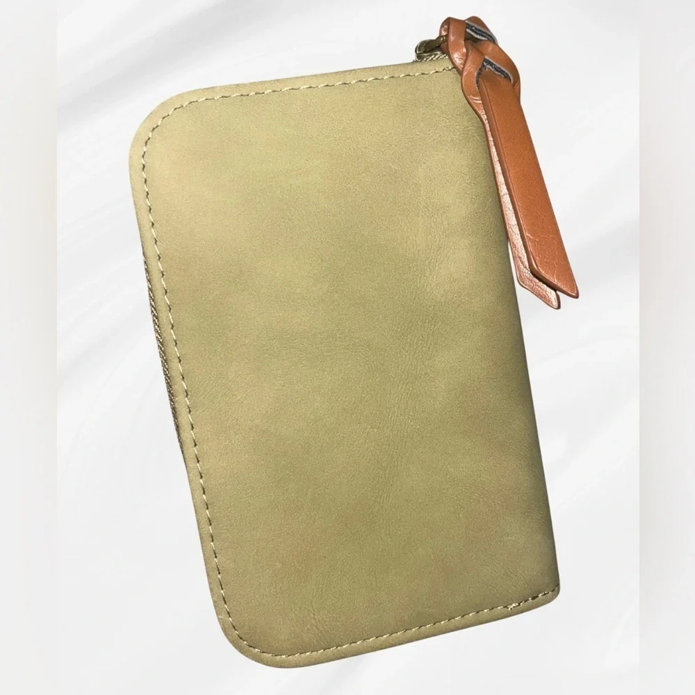 NWOT! Universal Thread Olive Green Zip-Around Wallet - Picture 3 of 8